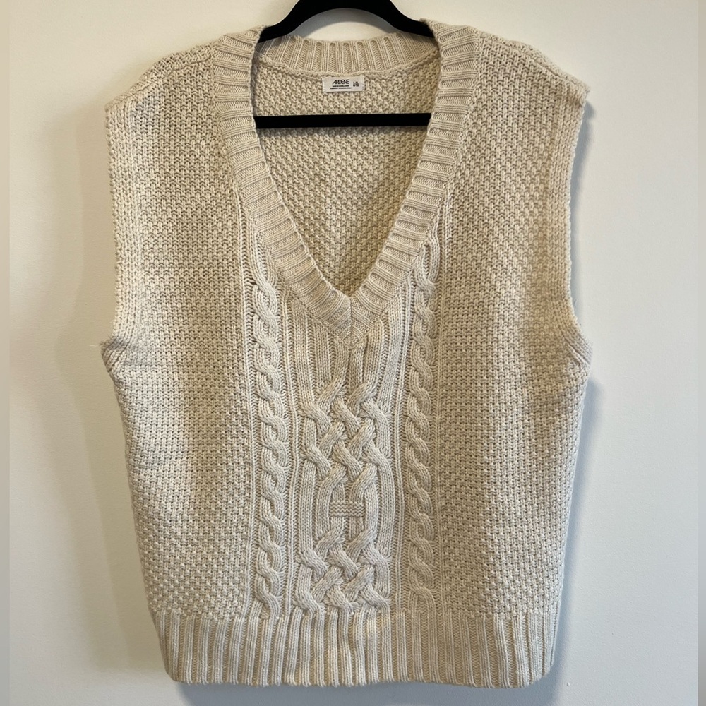 Zara Cream V-Neck Knit Sweater Vest - Picture 2 of 11